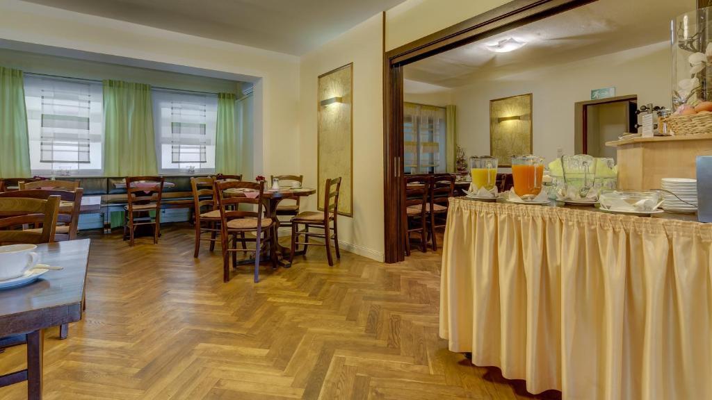 Hotel Restaurant Weihenstephaner Stuben 란츠후트 외부 사진